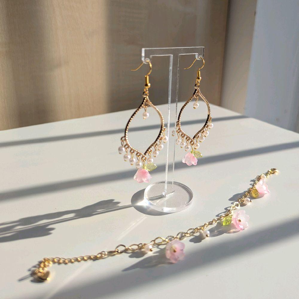 White Pearl Pink Flower Gold Earrings and Bracelet Set