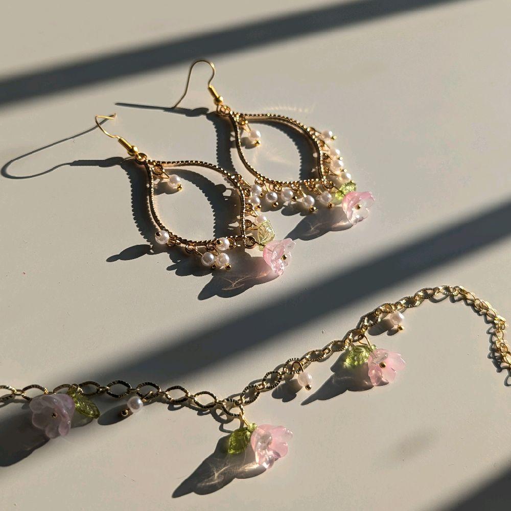 White Pearl Pink Flower Gold Earrings and Bracelet Set