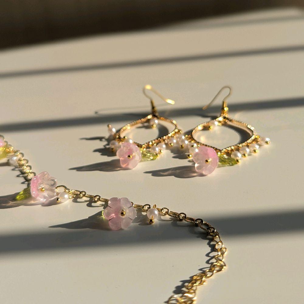White Pearl Pink Flower Gold Earrings and Bracelet Set
