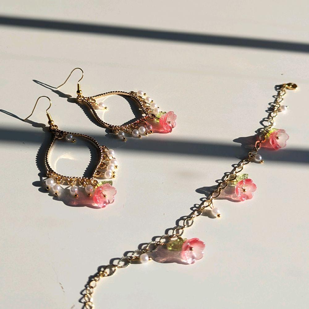 White Pearl Red Flower Gold Earrings and Bracelet Set