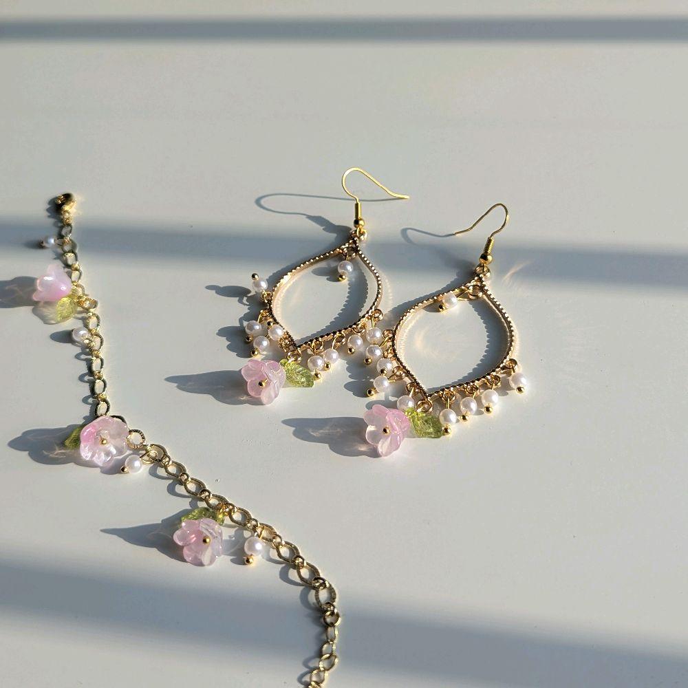 White Pearl Pink Flower Gold Earrings and Bracelet Set