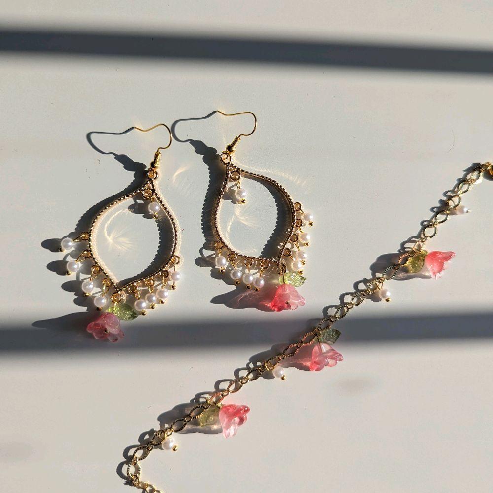 White Pearl Red Flower Gold Earrings and Bracelet Set