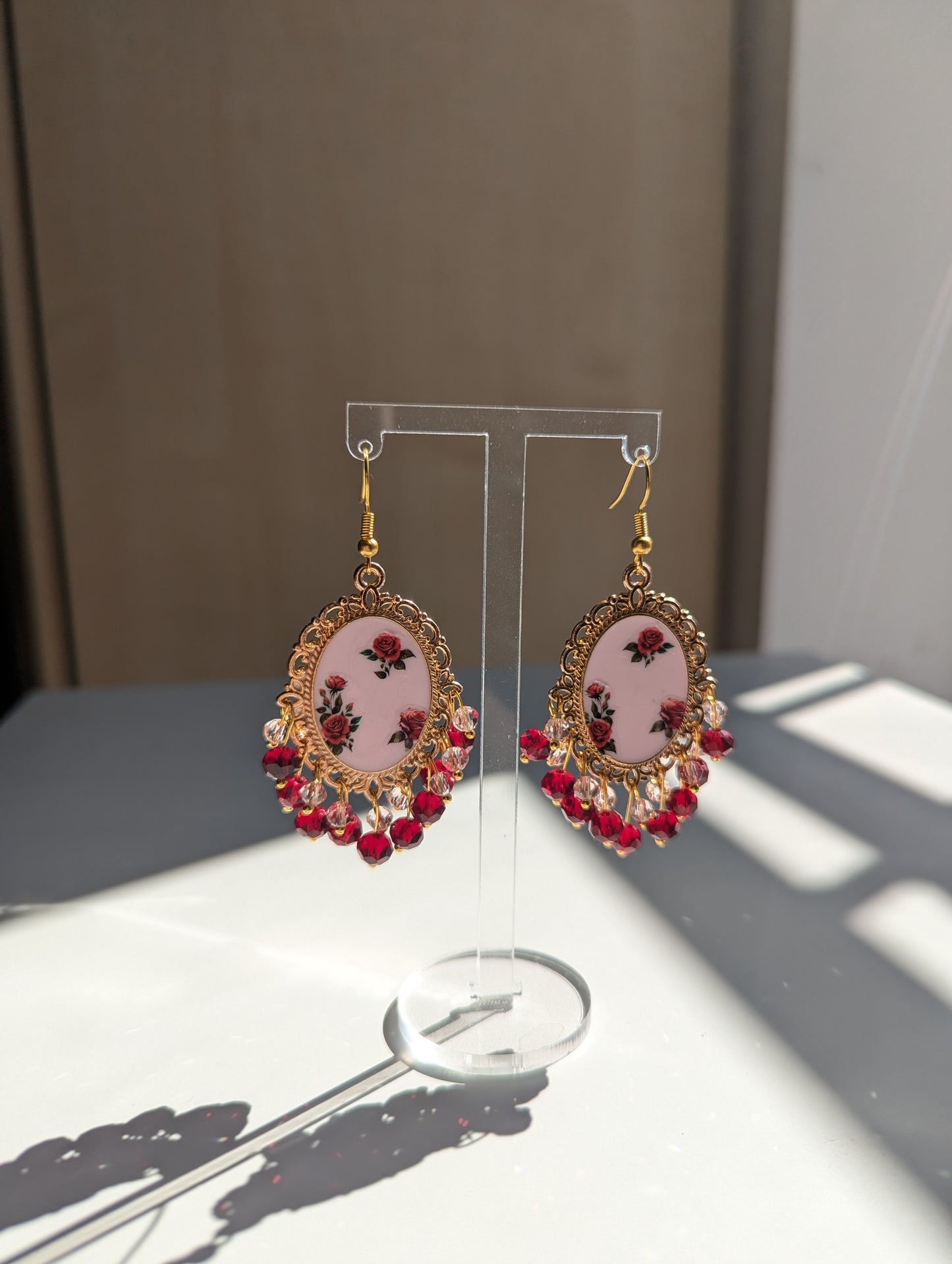 Red Roses Pink Earrings in Gold