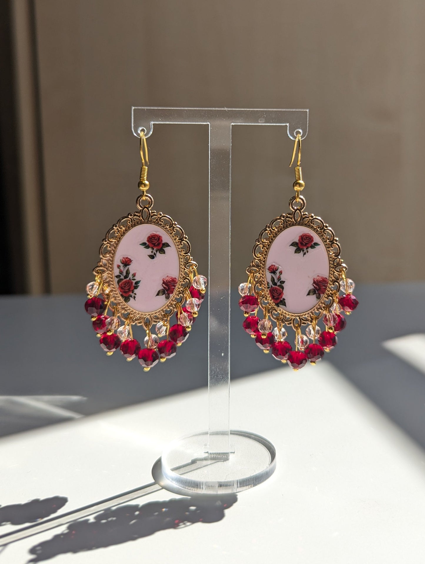 Red Roses Pink Earrings in Gold