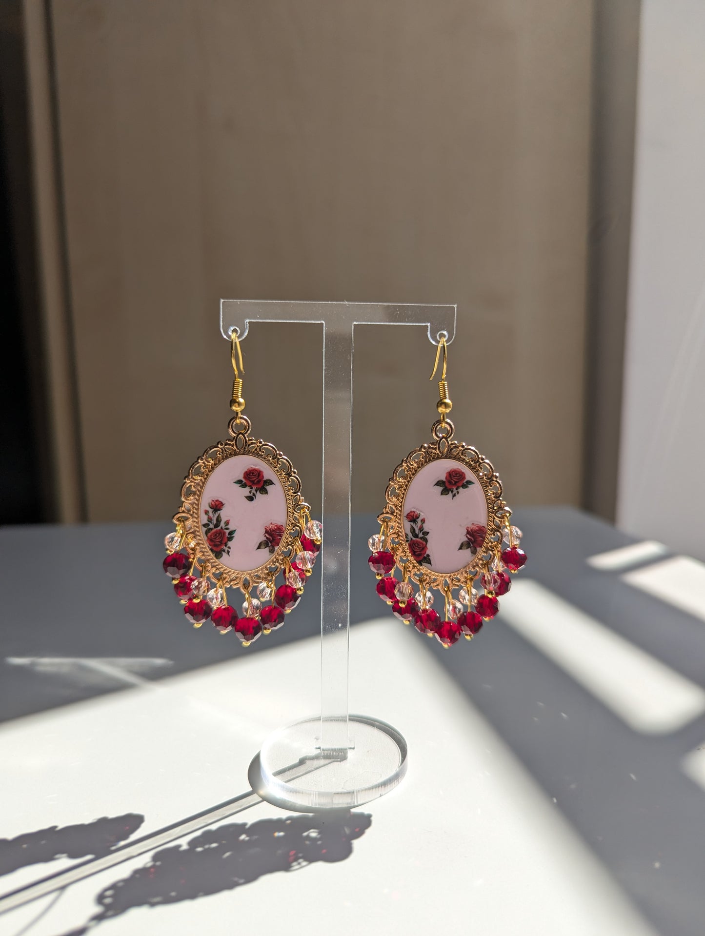 Red Roses Pink Earrings in Gold